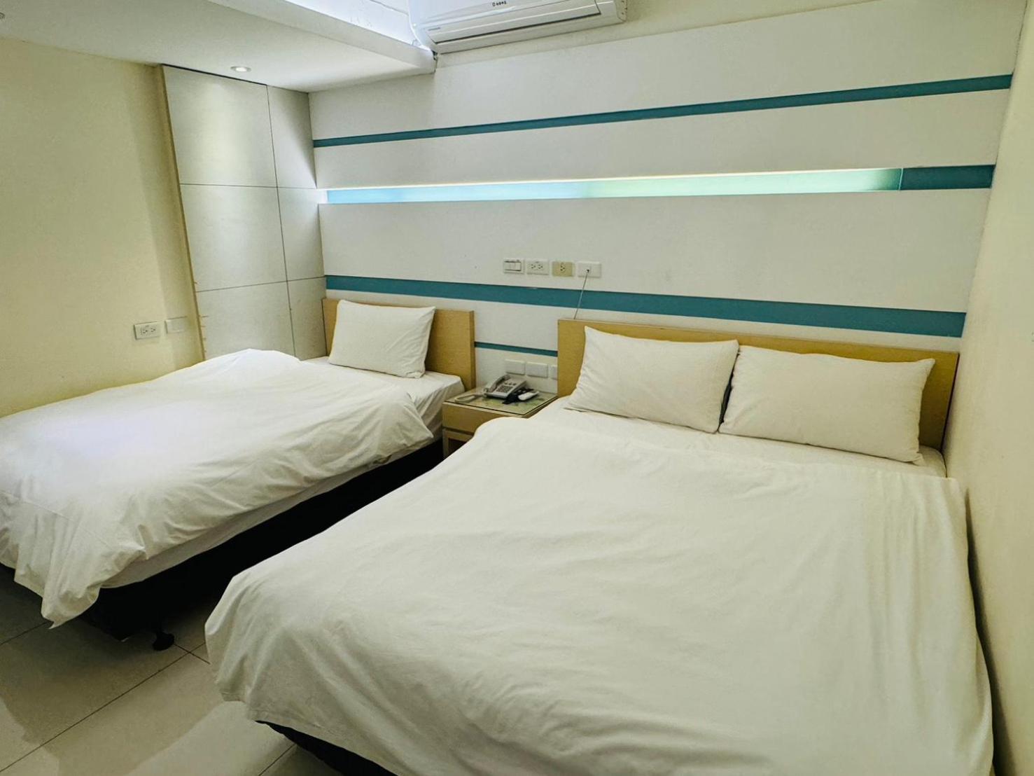 Kiwi Express Hotel - Kaohsiung Station Exteriér fotografie