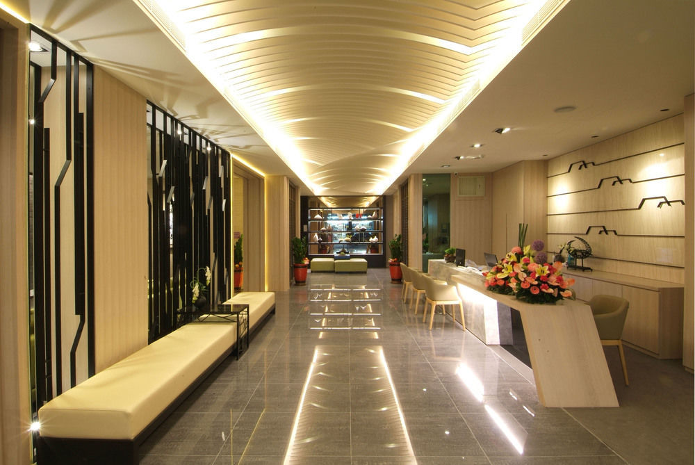 Kiwi Express Hotel - Kaohsiung Station Exteriér fotografie